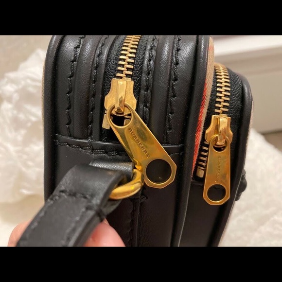 Burberry Knight Check Link Camera Bag - Picture 8 of 10